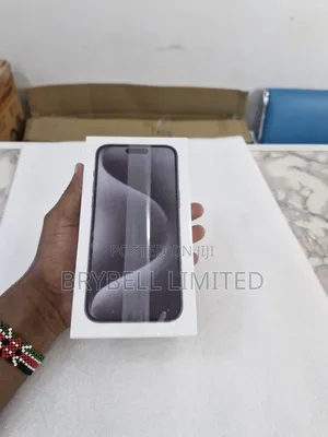 New Apple iPhone 15 Pro Max 256 GB Black