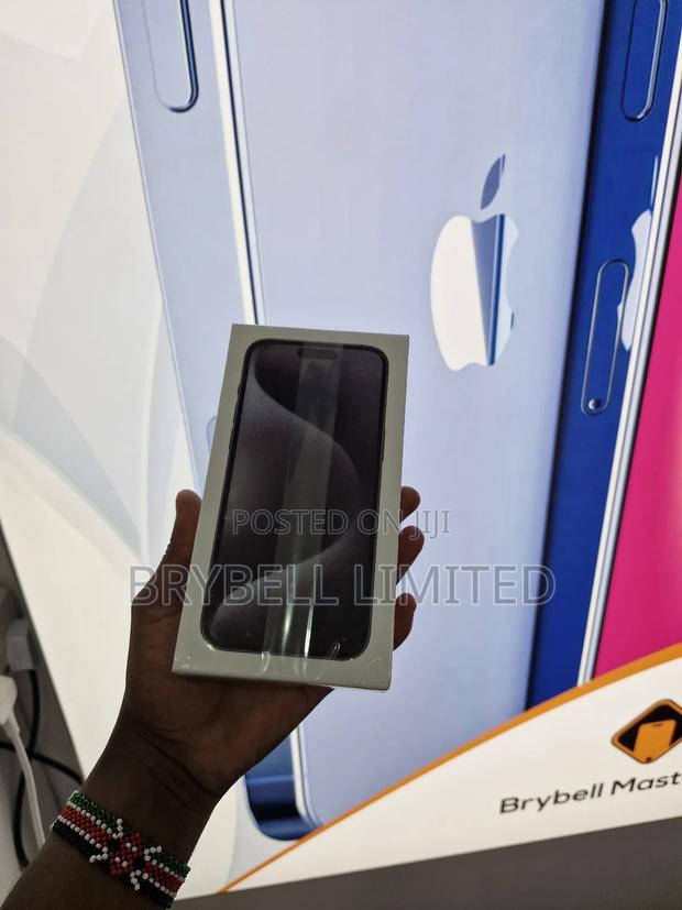 New Apple iPhone 15 Pro Max 256 GB Gray - thumbnail 7