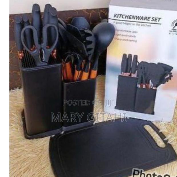 Black Good Quality 19pc Executive Silicone Spoons* - main view