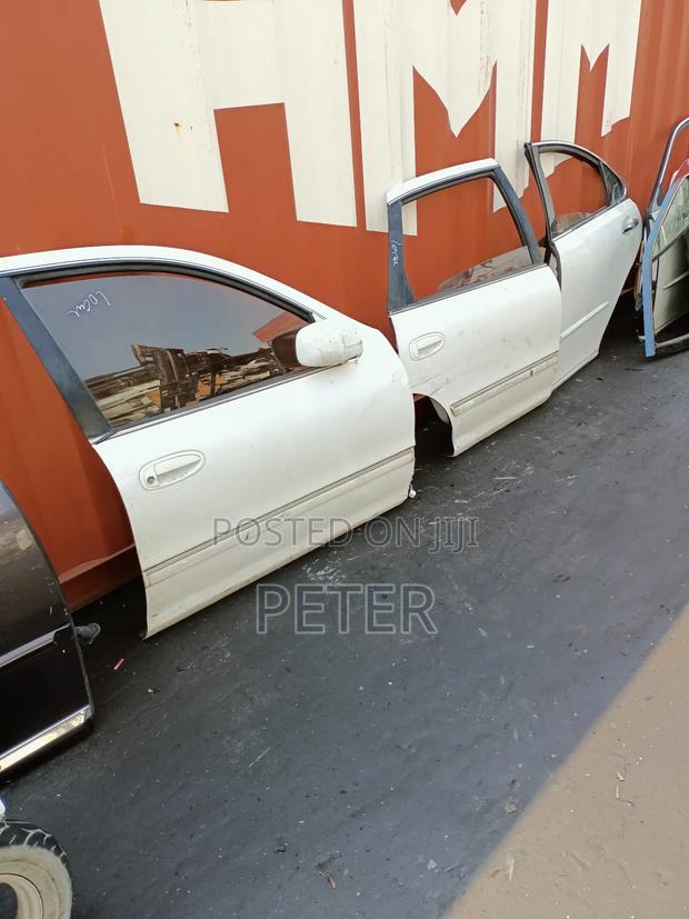 Harrier 2015 Door