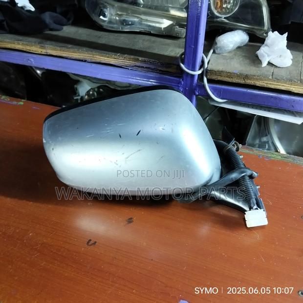 Honda Fit Model 2008/2012 Side Mirror Non Blinker, Ex Japan - main view