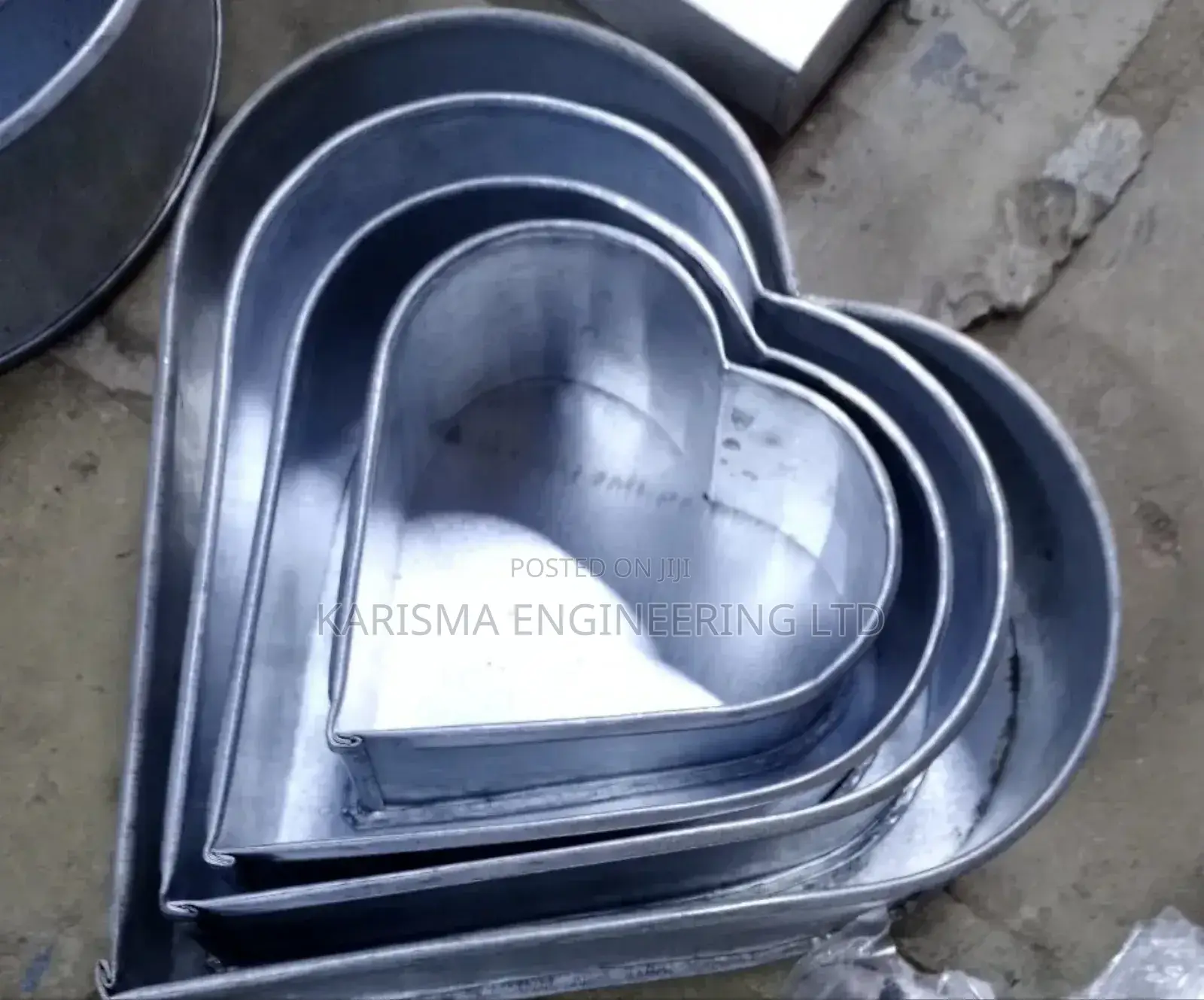 High Quality Love Cake Tins