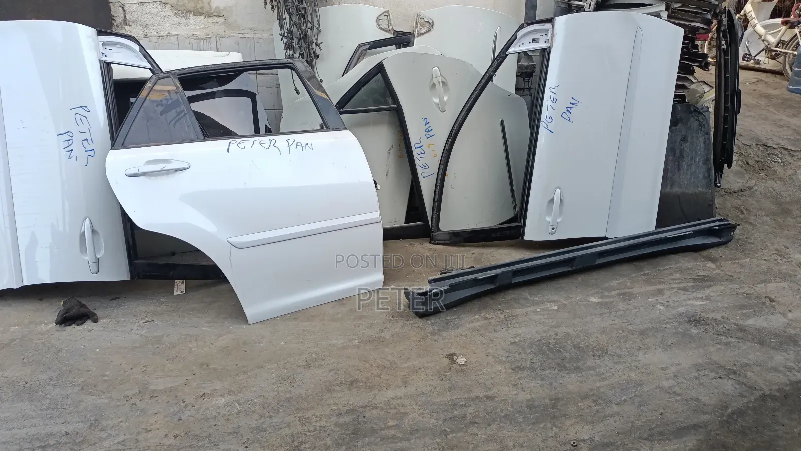 Harrier 2015 Door