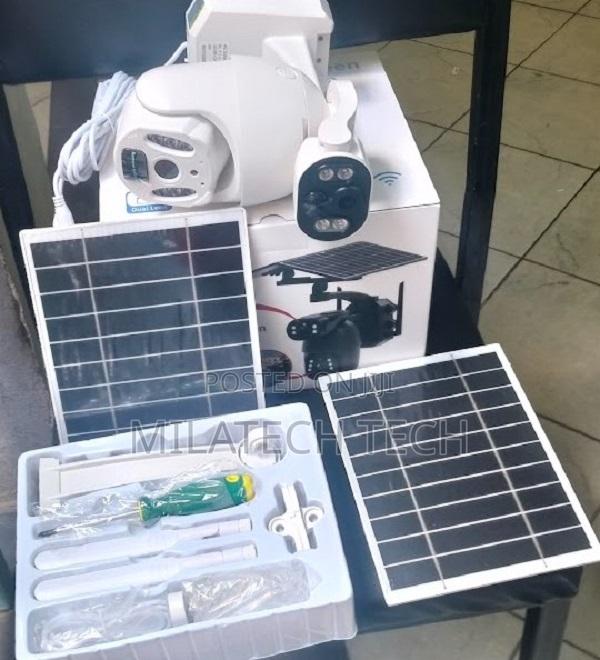 Dual Screen,Dual Lens Solar Camera for Outdoor - main view