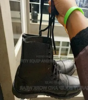 Security Boots With Heavy Grip