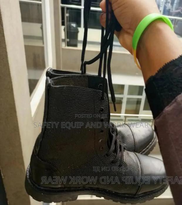 Security Boots With Heavy Grip