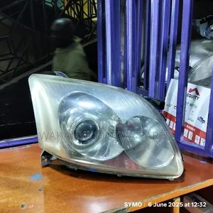 Toyota Avensis 2003/2005 Xenon Headlamp, Clean Ex Japan