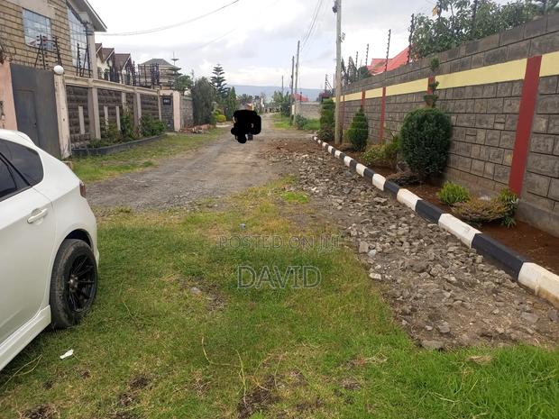 Plot for Sale in Pipeline Gated Community - thumbnail 2