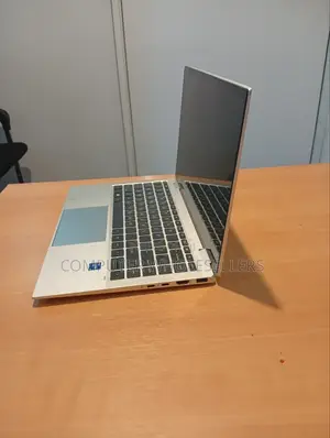 Laptop HP EliteBook 1040 G8 16GB Intel Core i7 SSD 512GB