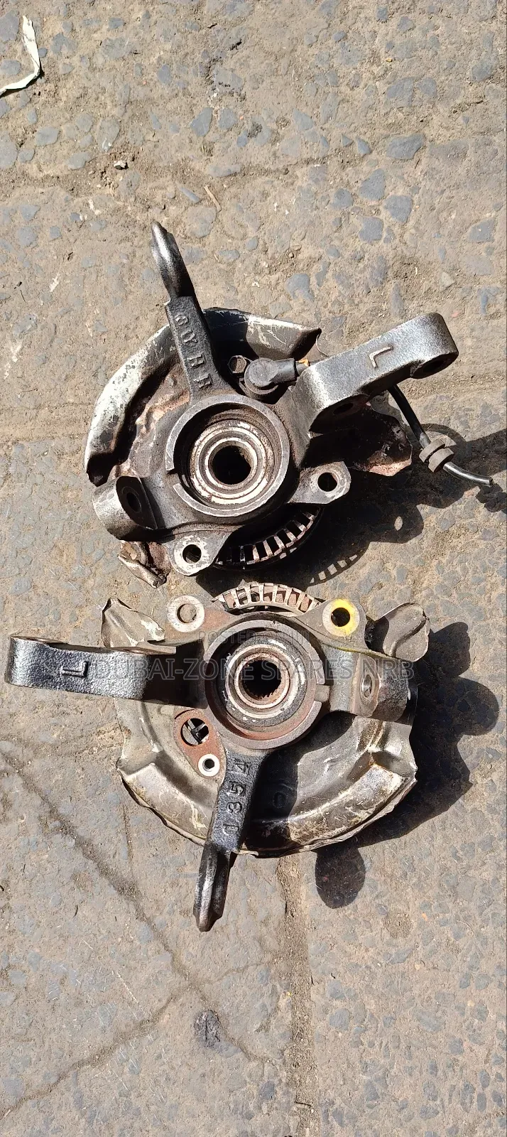 Front Wheel Hubs Duet.