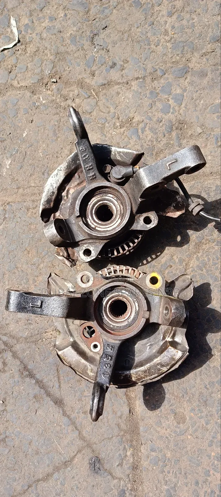 Front Wheel Hubs Duet.