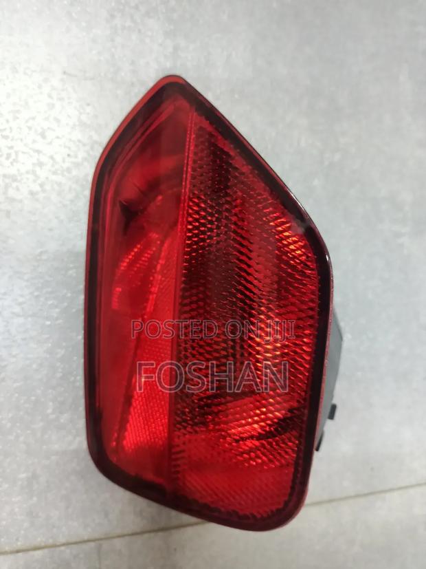 Subaru Outback Br9 Reflector - main view