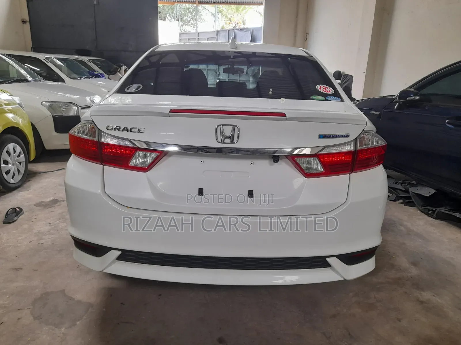 Honda Grace 1.5 Hybrid AWD 2018 White