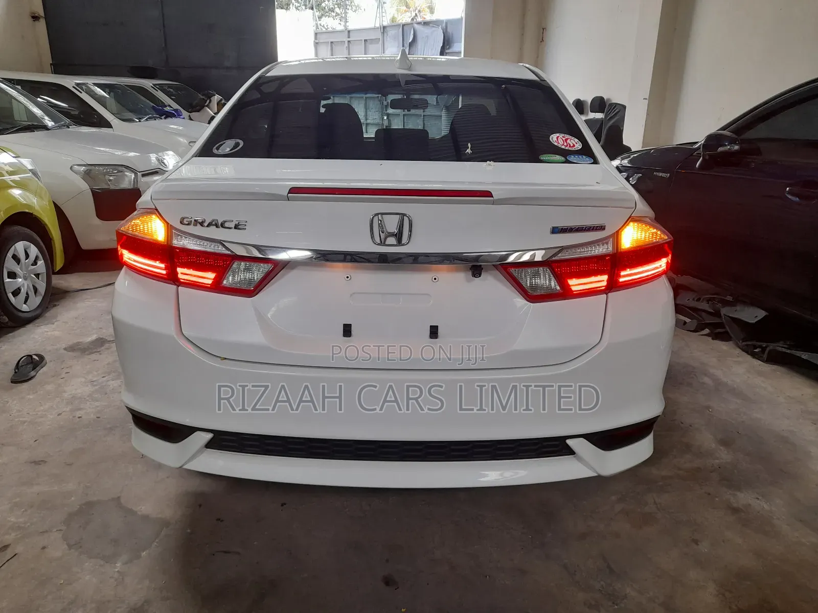 Honda Grace 1.5 Hybrid AWD 2018 White