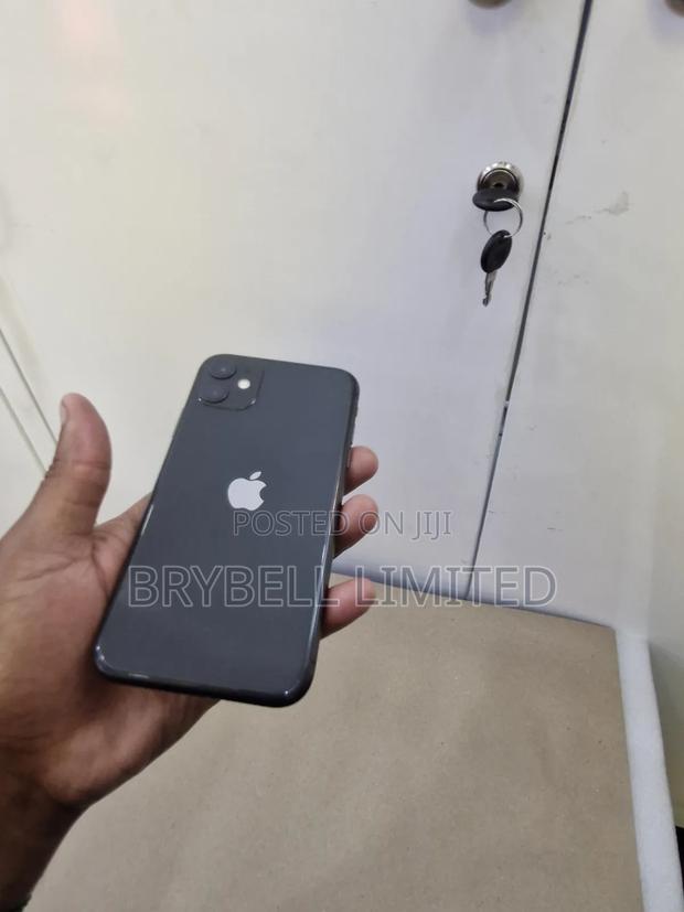 Apple iPhone 11 256 GB Black - main view