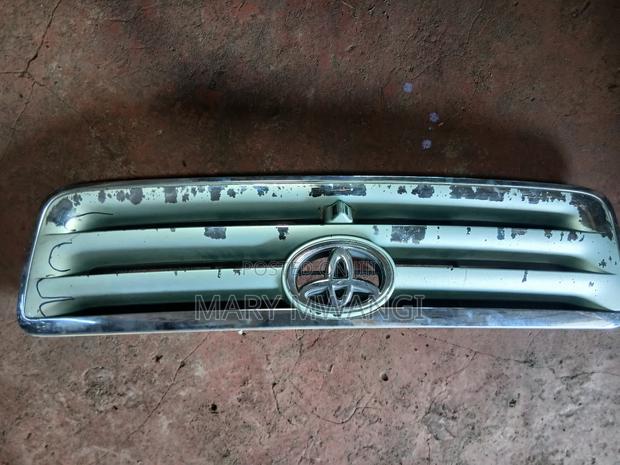 Ex Japan Toyota Ipsum Grill Available
