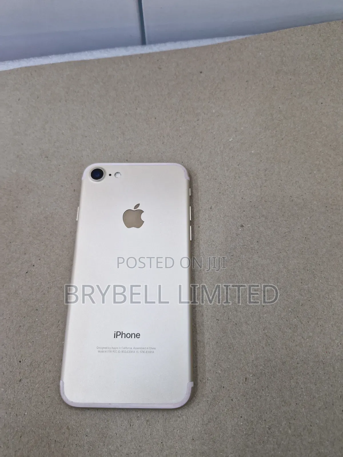 Apple iPhone 7 128 GB Gold