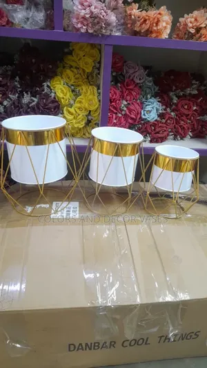 White Gold Metallic Vases