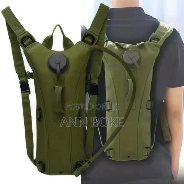 *Tactical Hydration Camel Backpack With 3litres Water Bag*