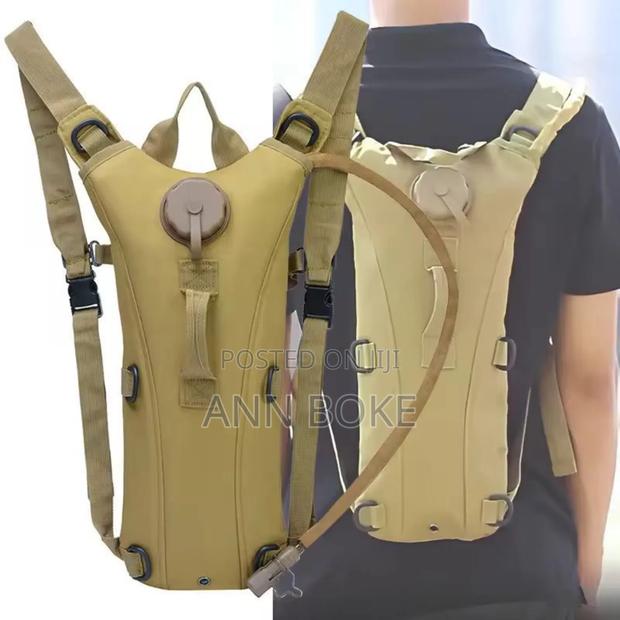 *Tactical Hydration Camel Backpack With 3litres Water Bag* - thumbnail 3
