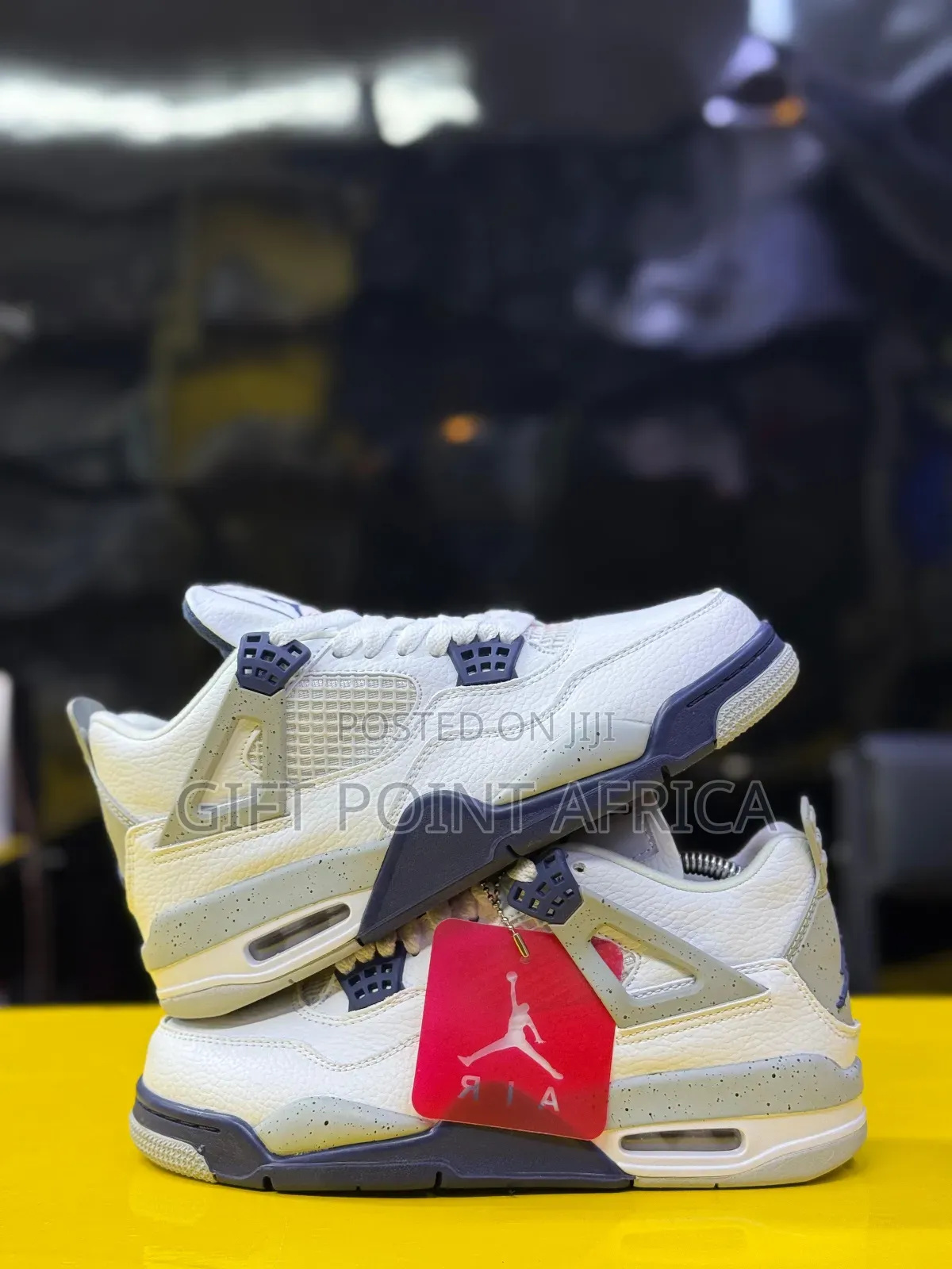 The Air Jordan 4 Retro “Midnight Navy”Sneakers