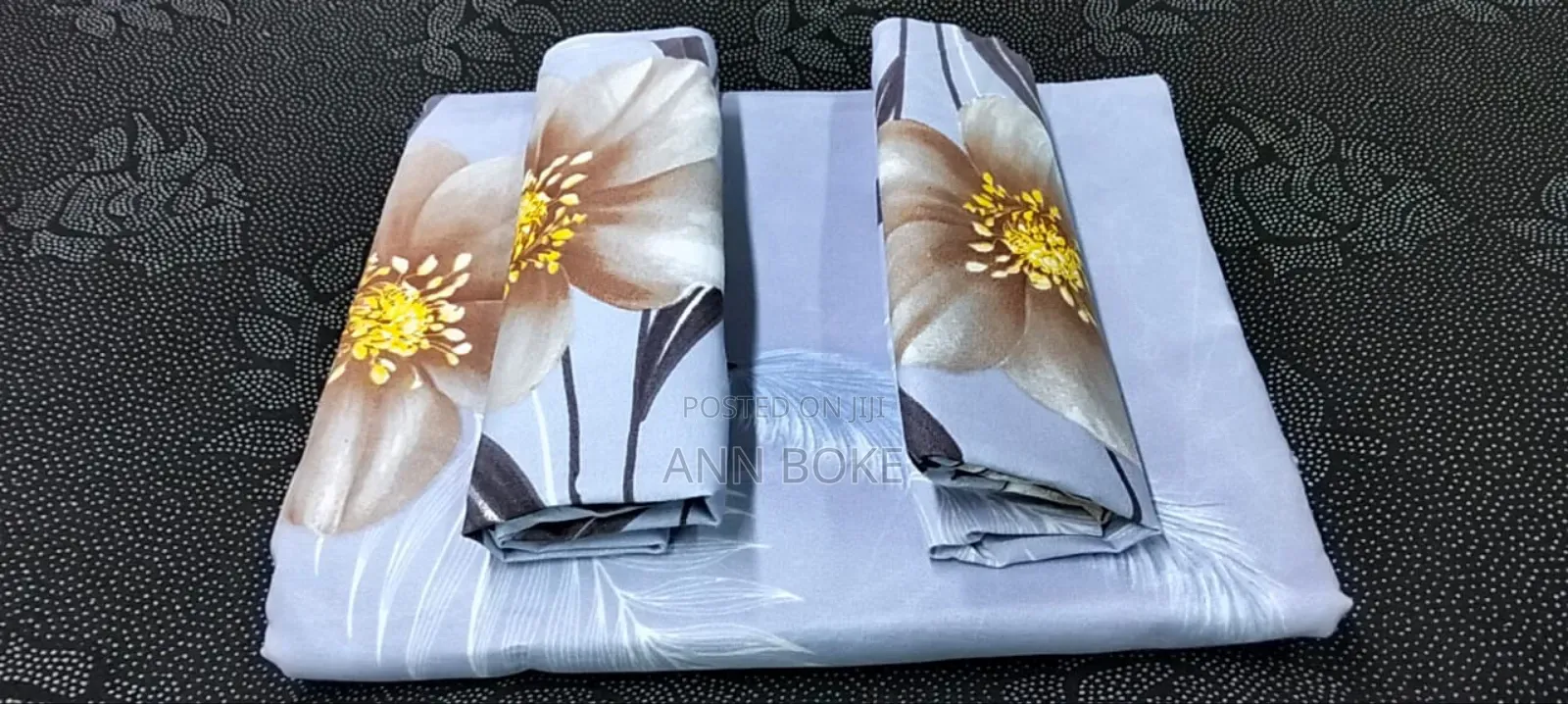 4 Pc Bedsheets 
2 PCS Bedsheets 
2 PCS Pillow