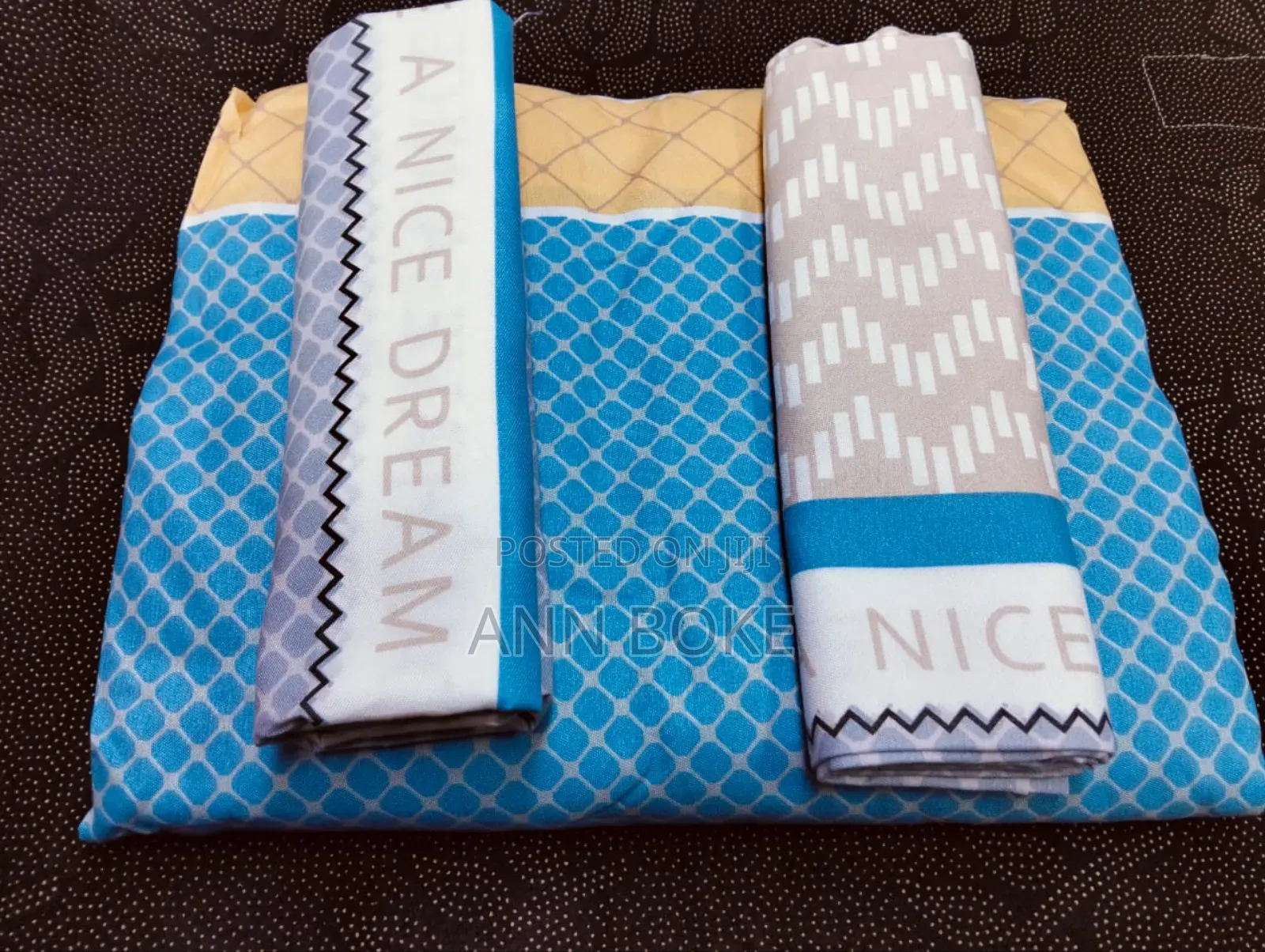  4 Pc Bedsheets 
2 PCS Bedsheets 
2 PCS Pillow