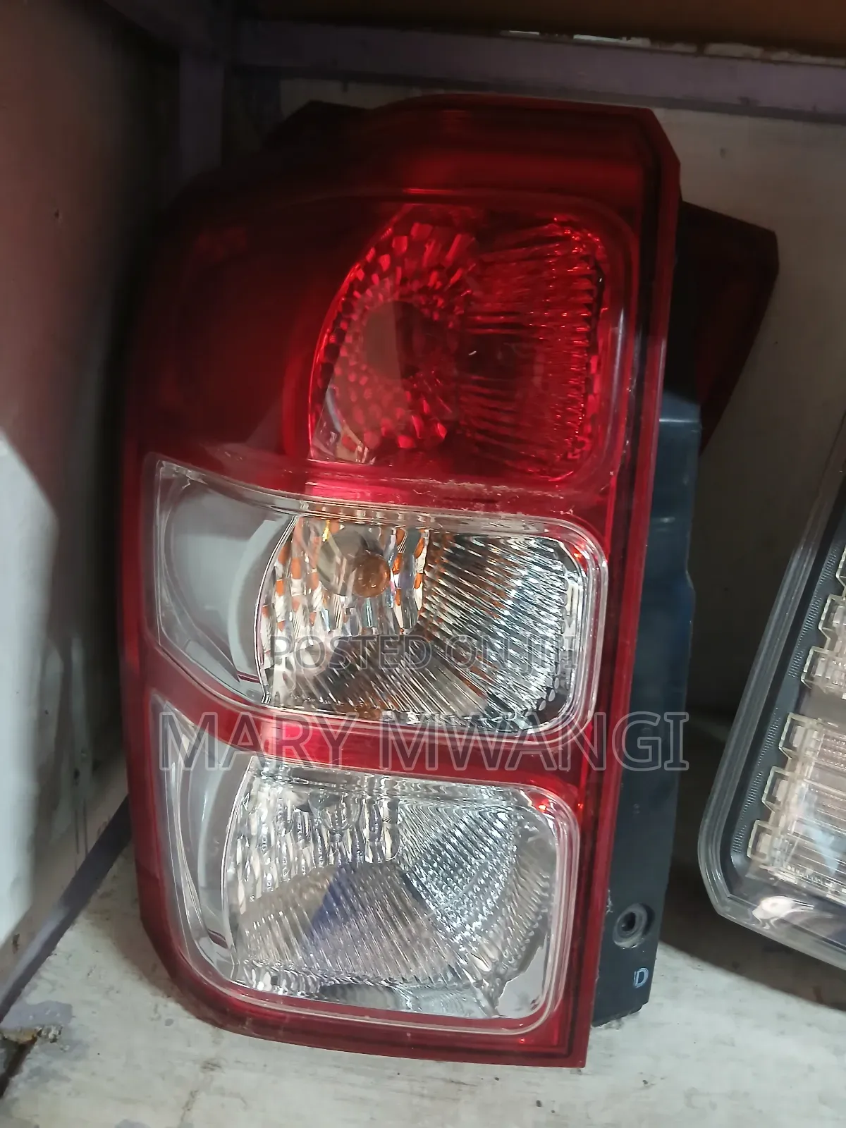 Suzuki Grand Vitara /Escudo Taillight