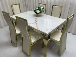 Spacious Pure Marble Dining Table 6 Seater