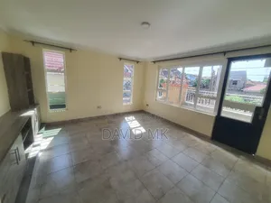 5bdrm Maisonette in Membley for rent