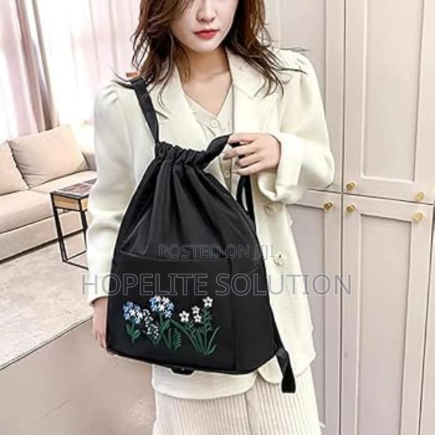 Waterproof Foldable Swimming Bag - thumbnail 3