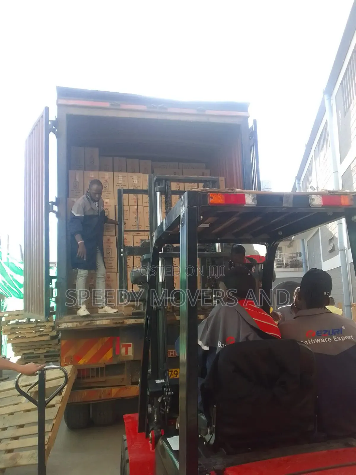 Trailers Available for Local Transport Services