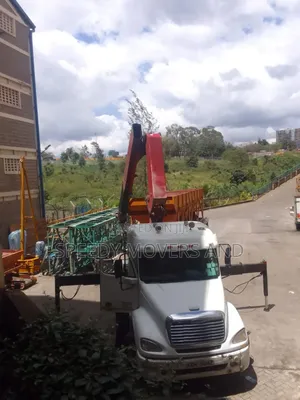 Flatbed Trailer With Crane Available for Lifting