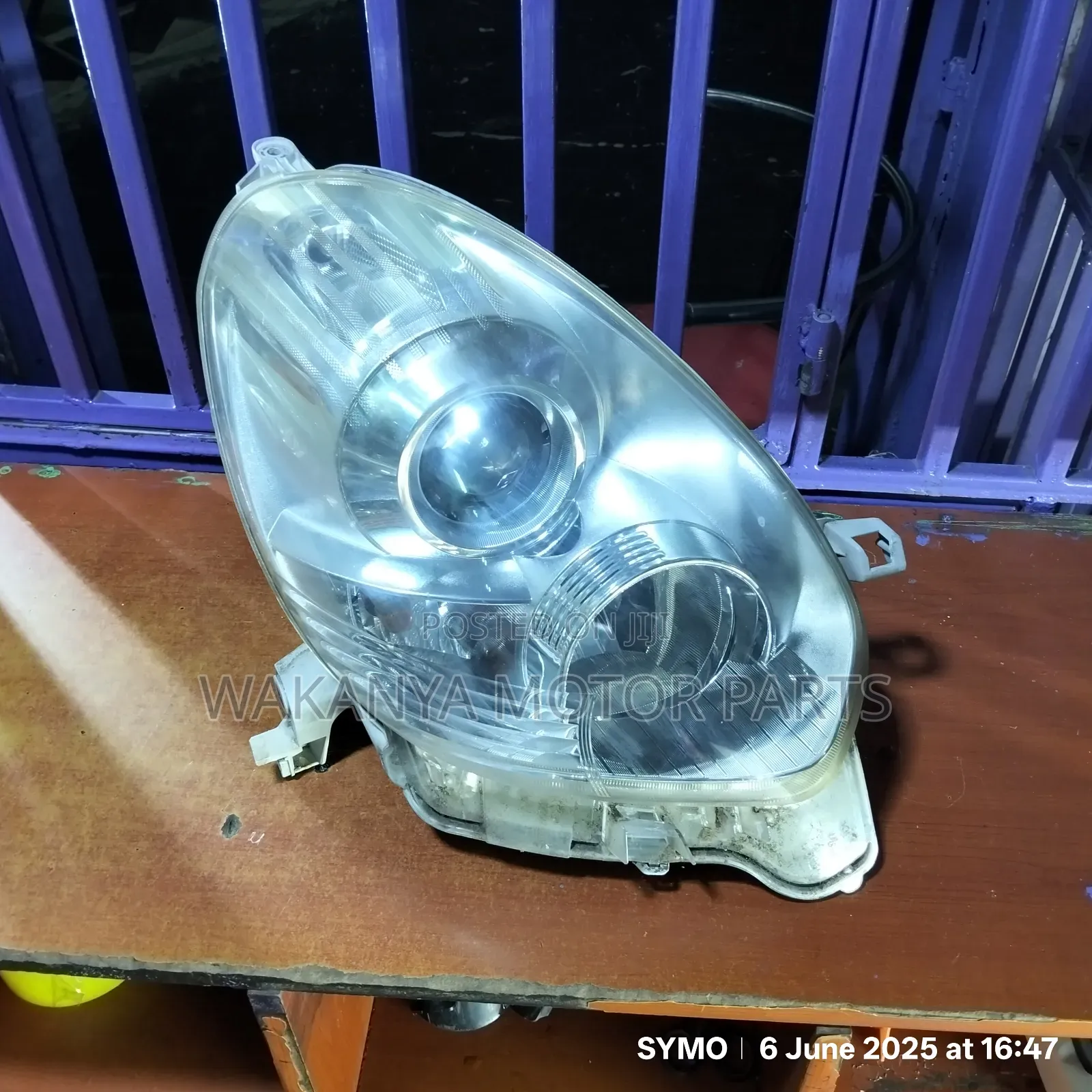 Toyota Passo 2011/2013 Non Xenon Head Lamp With Focus