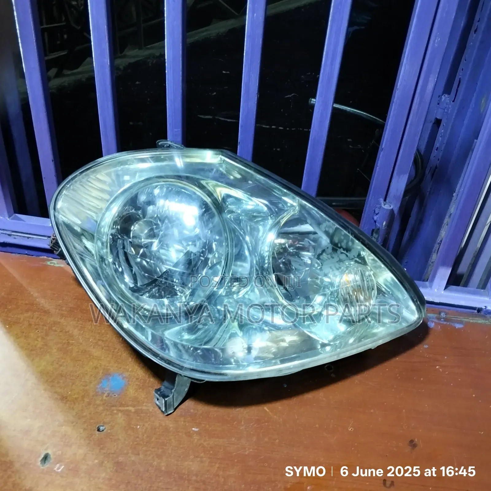 Toyota Brevis Model 2001/2007 Xenon Headlamp, Ex Japan