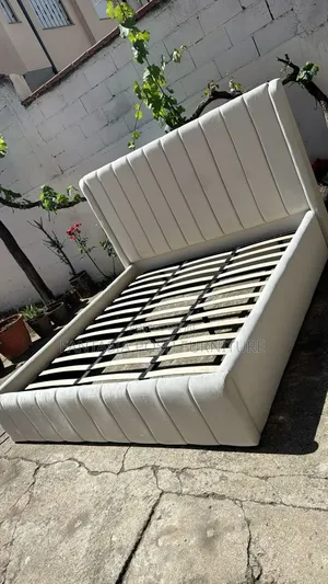 Modern Urban Mocket Bed 5*6