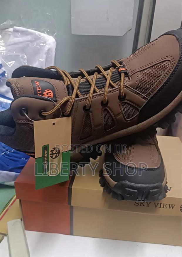 Hiking Boots Size (40-45) - main view