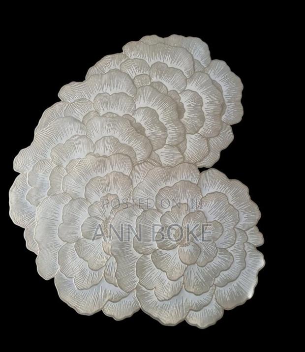 *Waterproof Non Woven Table Mats Available in Silver - thumbnail 9