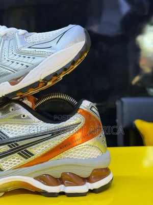 Asics Gel Kayano “Piquant Orange”