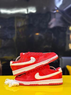 Nike Dunk Low Valentine’S Day “ Team Red” - thumbnail 2