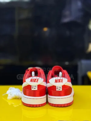 Nike Dunk Low Valentine’S Day “ Team Red”