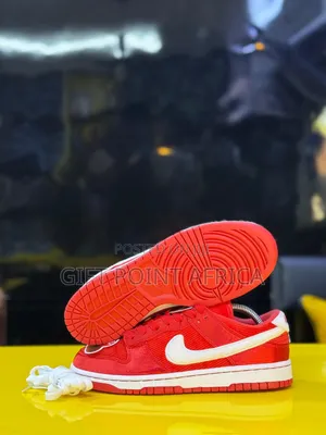Nike Dunk Low Valentine’S Day “ Team Red”
