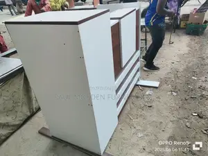 1. 4m Reception Waiting Desk