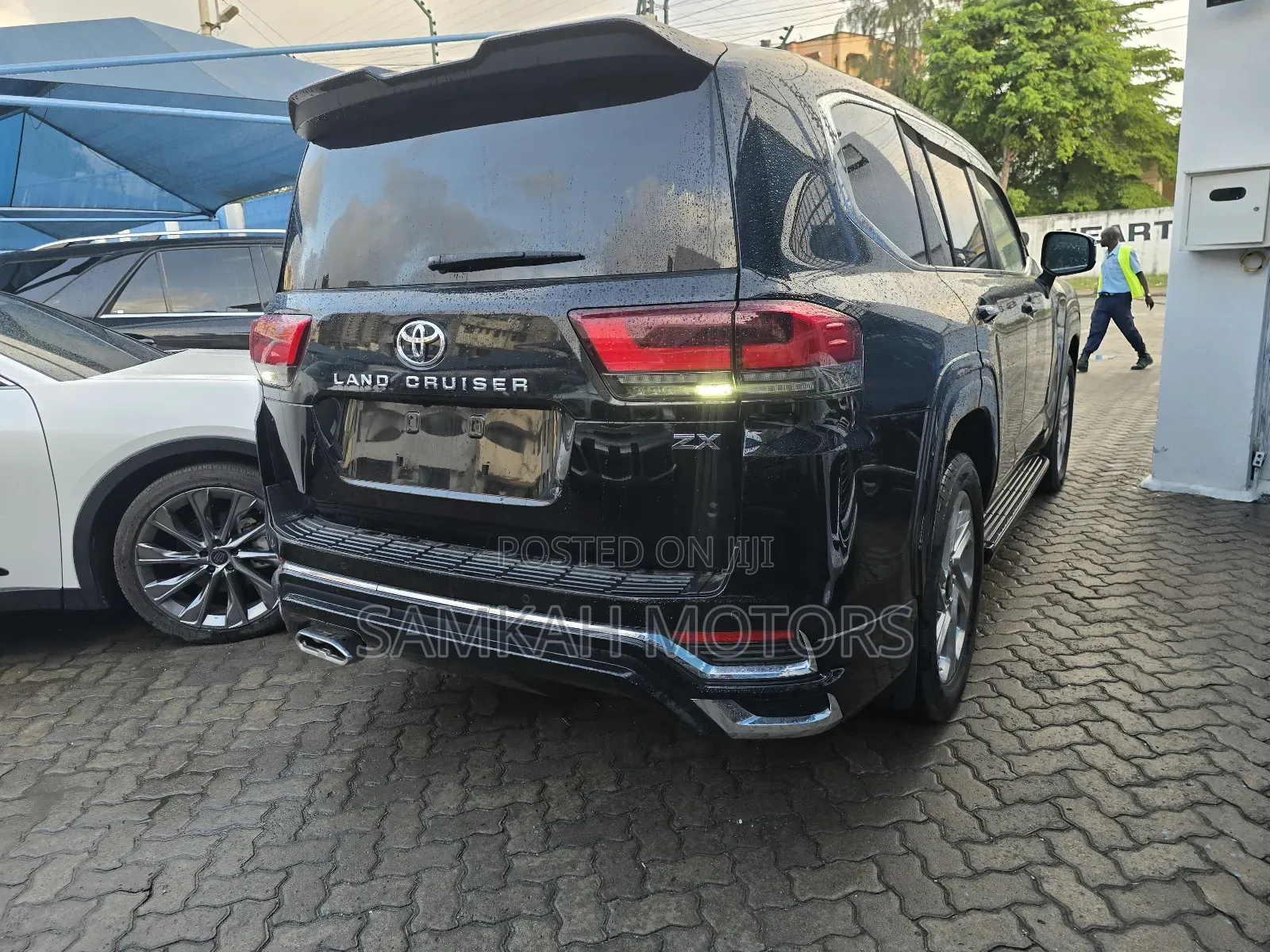 Toyota Land Cruiser 2024 Black