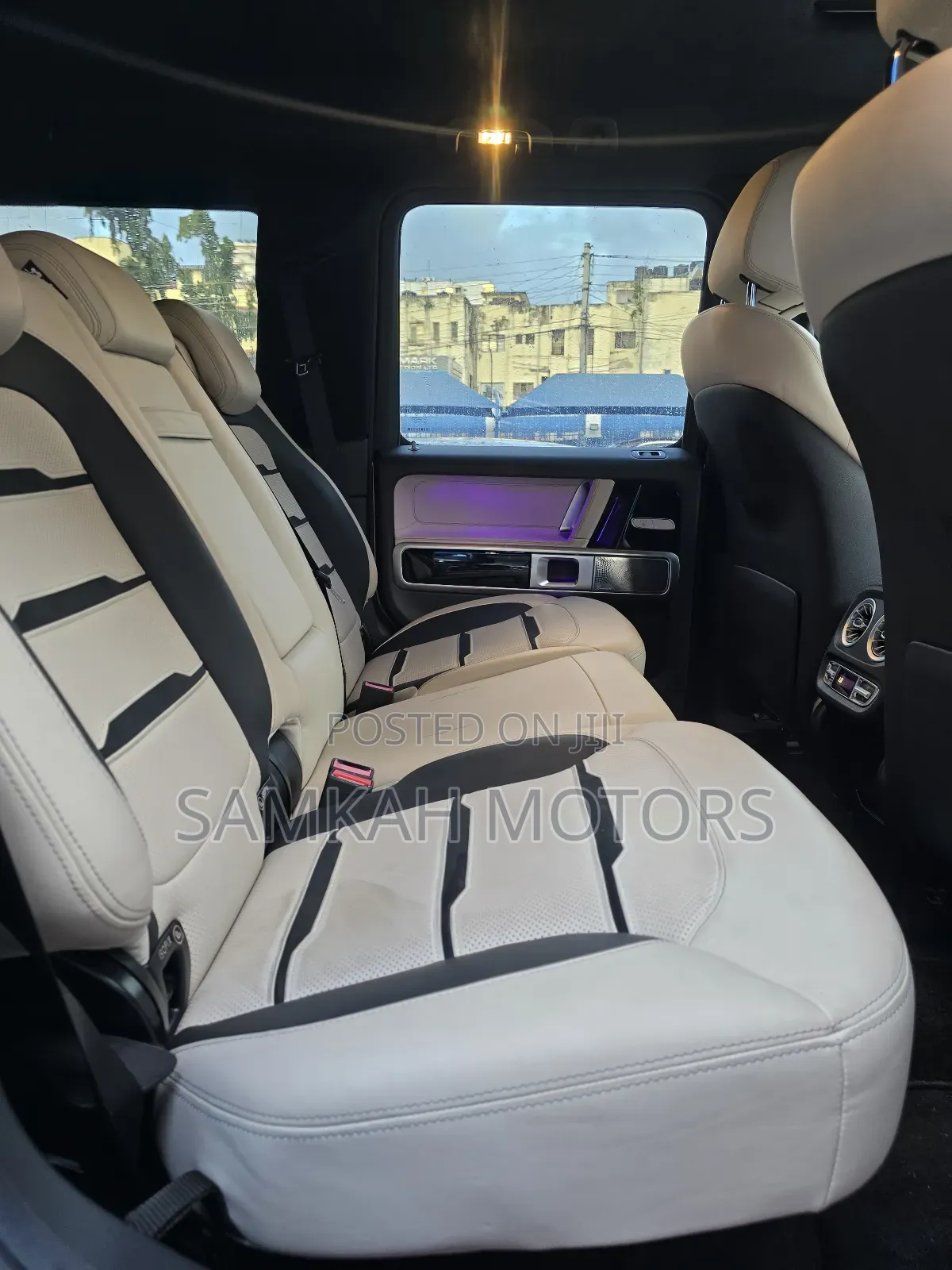 Mercedes-Benz G-Class 2023 Silver