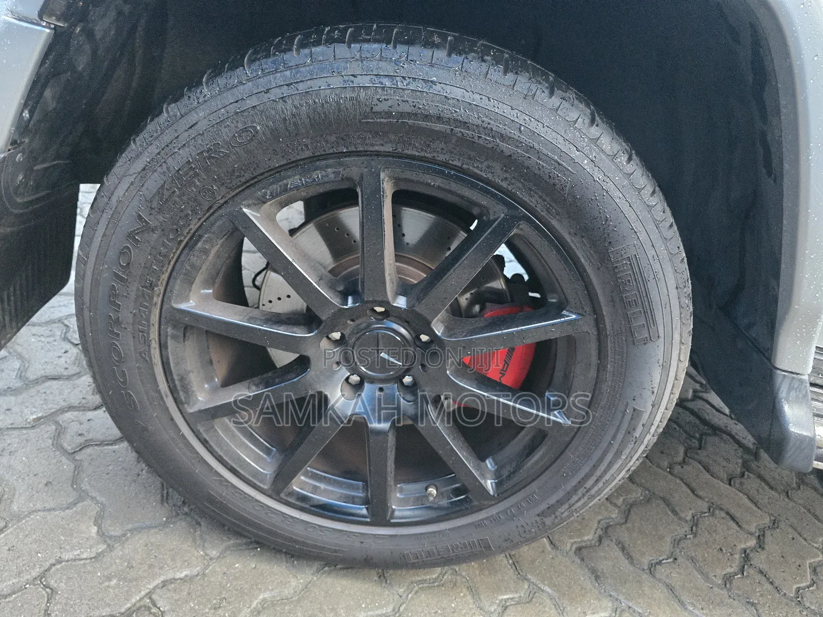 Mercedes-Benz G-Class 2023 Silver