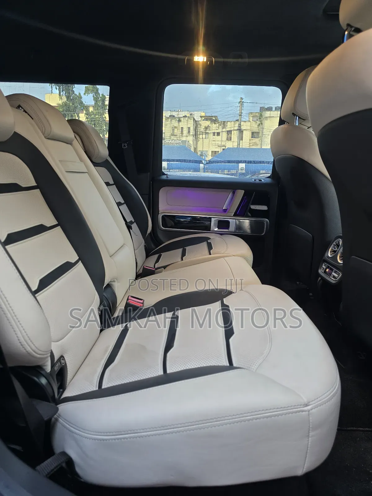 Mercedes-Benz G-Class 2023 Silver