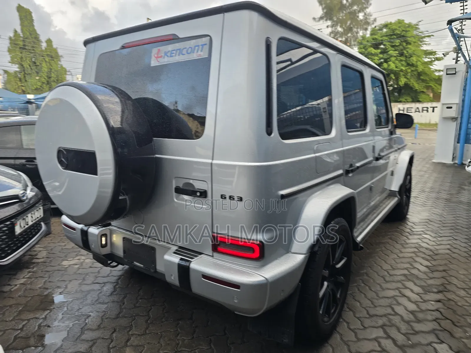 Mercedes-Benz G-Class 2023 Silver