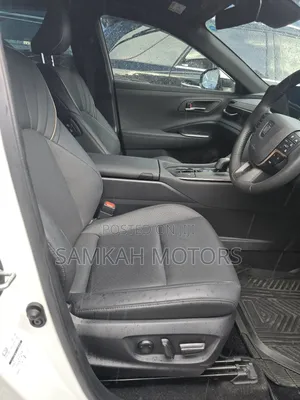 Toyota Crown 2023 White