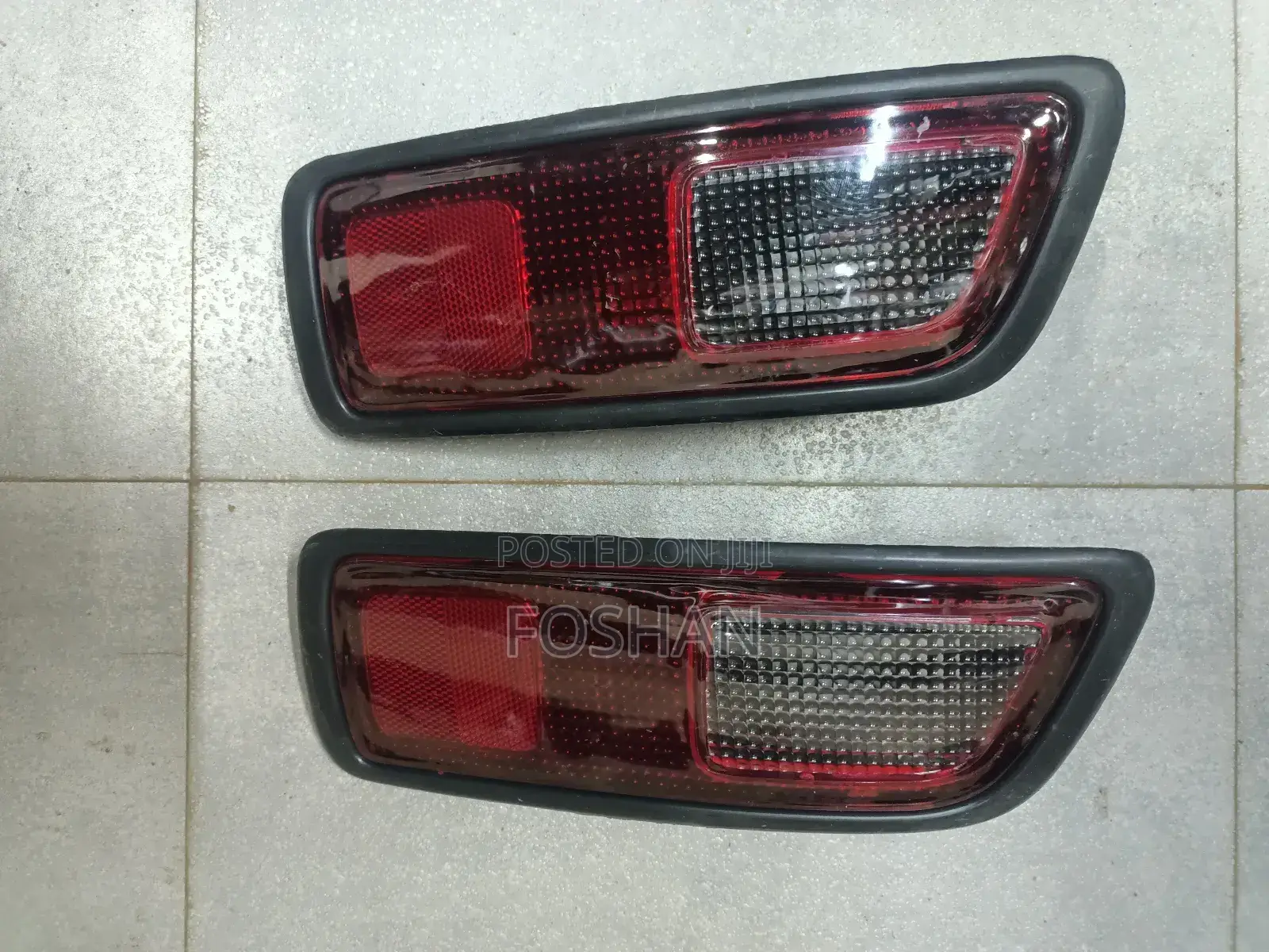 Prado 120 Uk Type Bumper Reflector